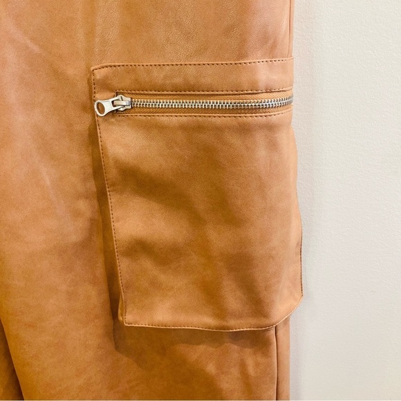 AVEC LES FILLES Sz L Faux Leather Wide Leg Cargo Pockets High Rise Pants  NEW - Picture 4 of 16